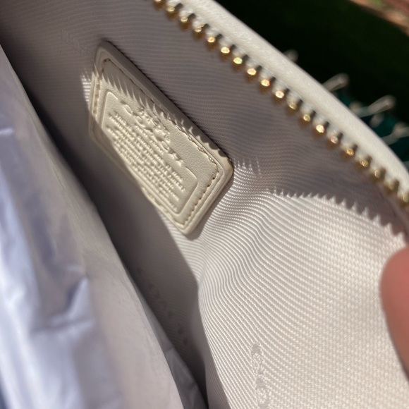 Brand new coach wallet - Picture 11 of 14